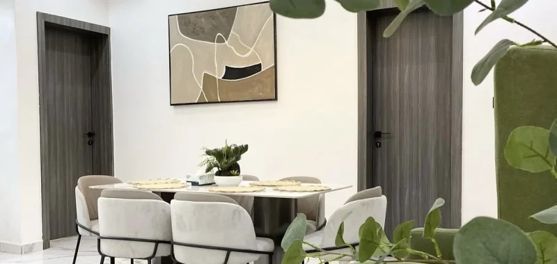 Minimal Dinning area interior design by Otee architect