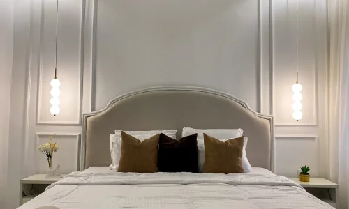 Offwhite Bedroom Interior design